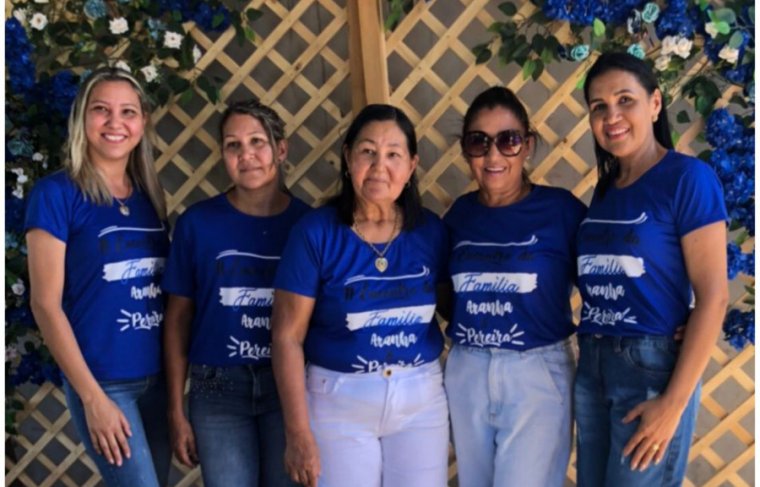 Rita, Sônia, Eliane, Elisânia e Sandra Foto: Álbum de Família