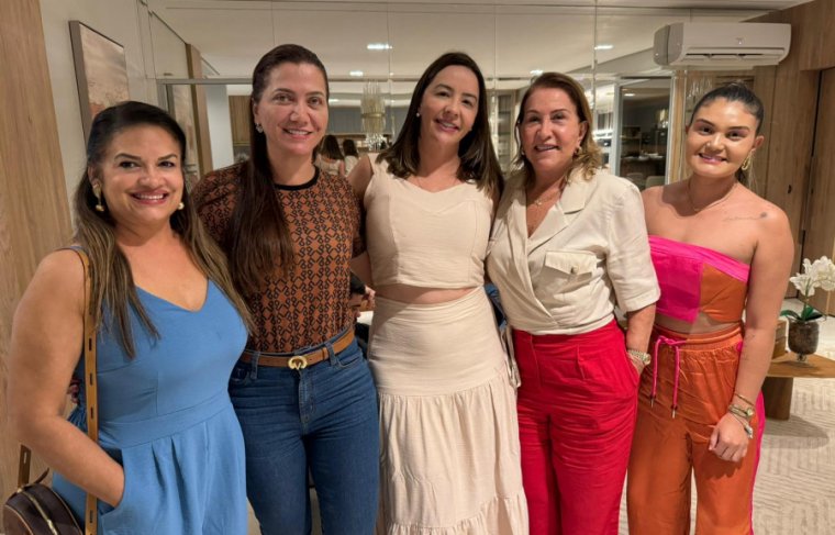 Francisca Nava, Simone Oliveira, Fabiane, Salvina Mocó e Jakeline Cirqueira Foto: Cícera Maria  