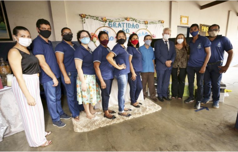 Presidente do TJTO entrega equipamentos para escola no setor São Miguel, em Araguaína Fotos - Rondinelli Ribeiro/TJTO // Efeito: Cícera Maria