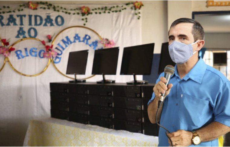 Presidente do TJTO entrega equipamentos para escola no setor São Miguel, em Araguaína Fotos - Rondinelli Ribeiro/TJTO // Efeito: Cícera Maria