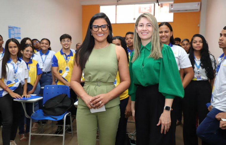 Primeira-dama do Tocantins, Karynne Sotero visita Demà Jovem by Renapsi, em Palmas Loise Maria/Governo do Tocantins