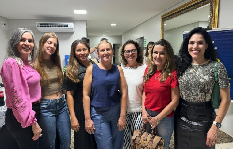 Marta Rezende, Juliana Berres, Rayca Vasconcelos, Marli Berres, Daniela Carvalho, Cristina Oliveira, Ana Carolina Siqueira  Foto: CCMNC