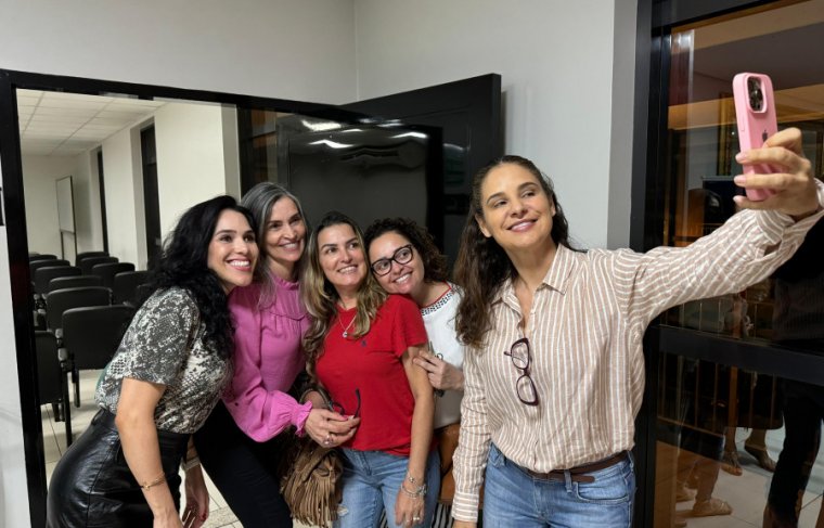 Ana Carolina, Marta Rezende, Cristina Oliveira, Daniela Carvalho e Flávia Fioravante  Foto: CCMNC