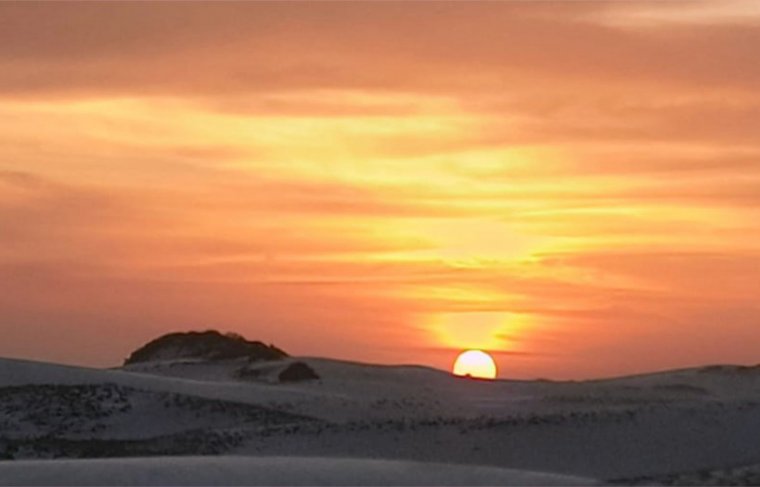 Pôr do sol na praia do Maceió em Camocim! Foto: Álbum de Família / Queila Oliveira