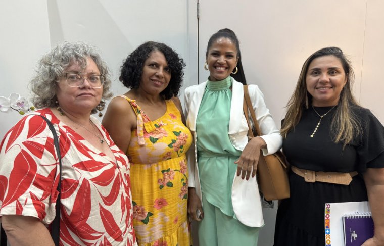 Fran Rodrigues, Gladis Helena Homrich, Thayse Ribeiro e Gilma Alves Ferreira 