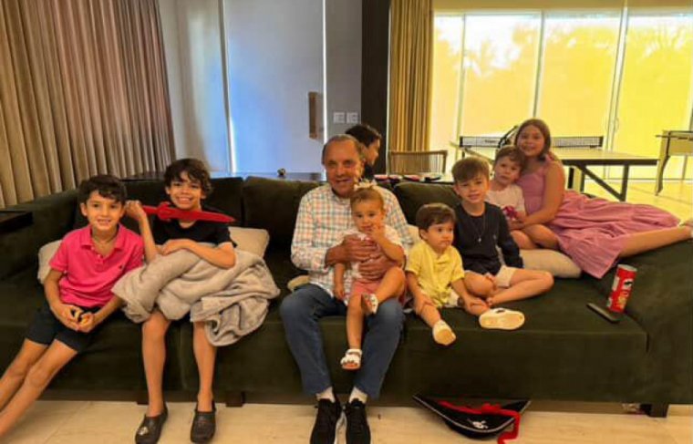 Enrico, Paulo Roberto(sobrinho), Elisa, Vittorio, Theodoro, Pedro Paulo (bisneto), José Luiz e Ana Júlia  Foto: Álbum de Família
