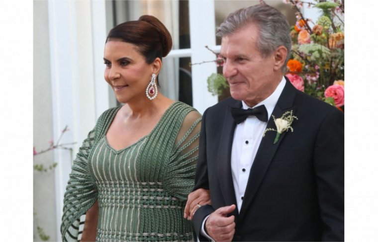 Fernanda (mãe da noiva) e Bonfim (pai do noivo) Foto: Arquivo pessoal