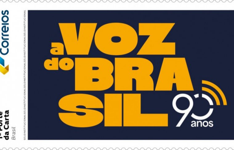 O selo lançado estampa a marca "A Voz do Brasil 90 anos - 2025" criada pela EBC. A peça poderá ser encomendada no site e nas agências dos Correios. Reprodução Internet 