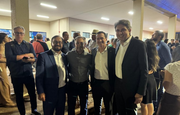 Secretario da Sics, Carlos Humberto, prefeito de Araguaína, deputado federal, Alexandre Guimarães e o presidente da Aciara, Fábio Lopes Foto: CCMNC