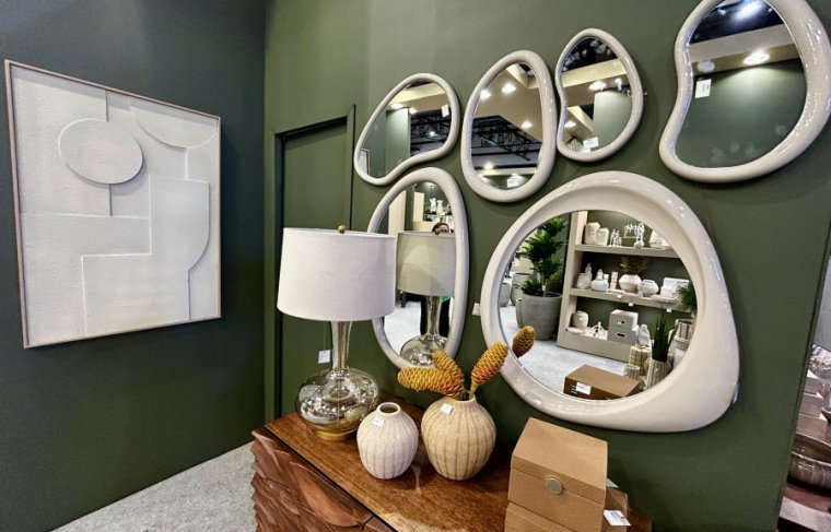 Lucatti aposta em frutas, animais e formas diferentes em suas peças de maximalismo Divulgação/ABCasa Fair