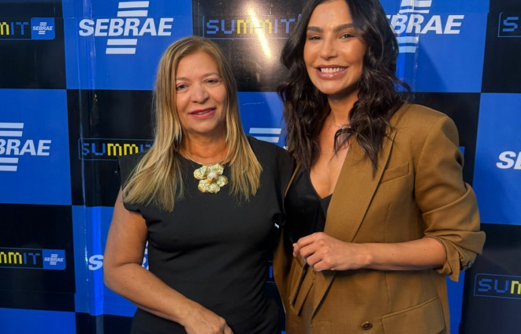 presidente do CMEC Tocantins, Antônia Lopes e Cintia Chagas 