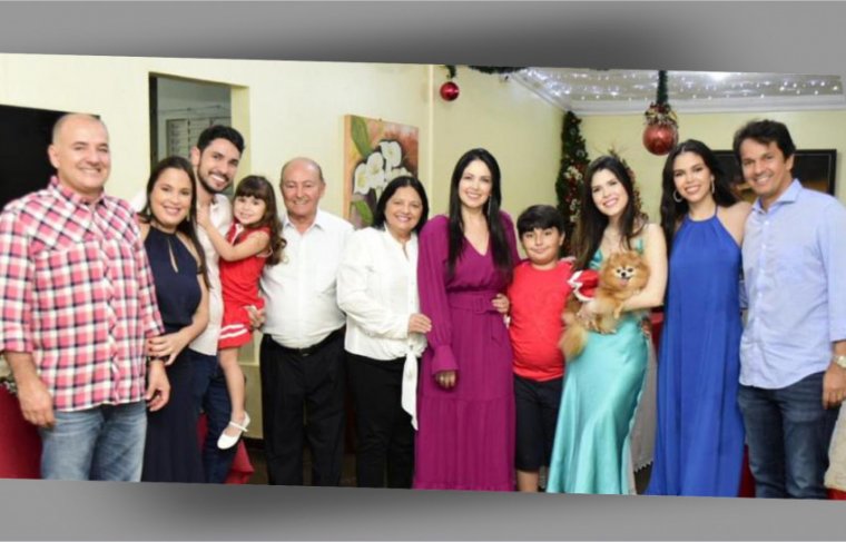 Deputada estadual Valderez Castelo Branco Martins e familia - Foto: Álbum de Familia // Efeito: Cícera Maria