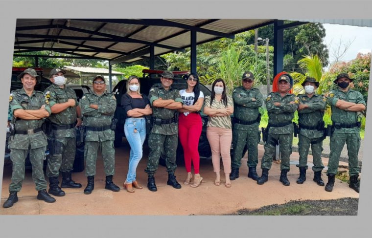 Equipe do Batalhão ambiental em Araguaína - Álbum de Família // Efeito: Cícera Maria