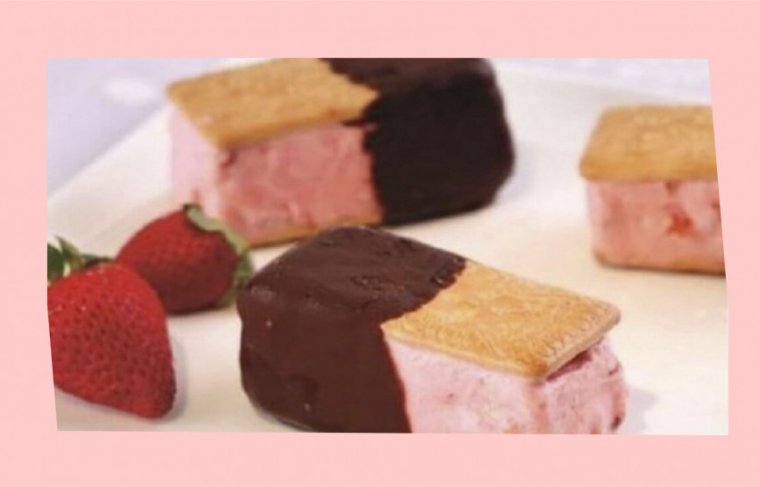  Sanduíche de sorvete de morango  - Reprodução: Anamariabraga.globo.com 