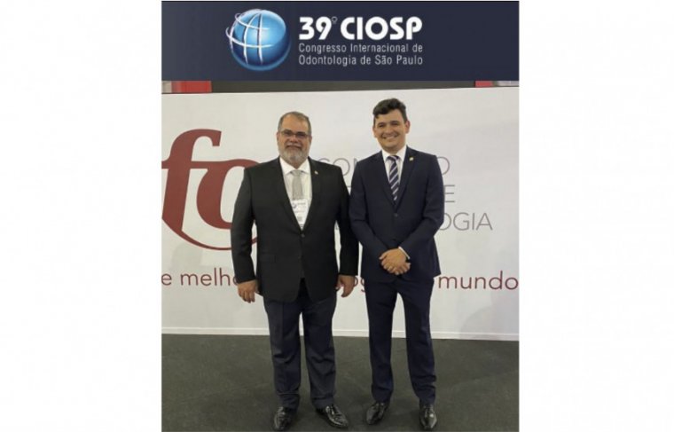 Presidente do CFO Juliano do Vale e o Presidente do CRO-TO, Dr. Weslley Rodrigues (dir.) Foto: Reprodução 
