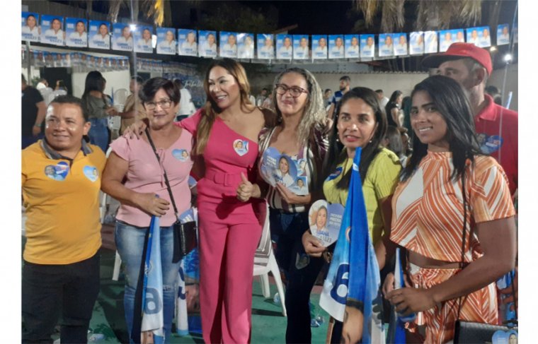 Luana Ribeiro inaugura comitê em Araguaína Foto: Cícera Maria