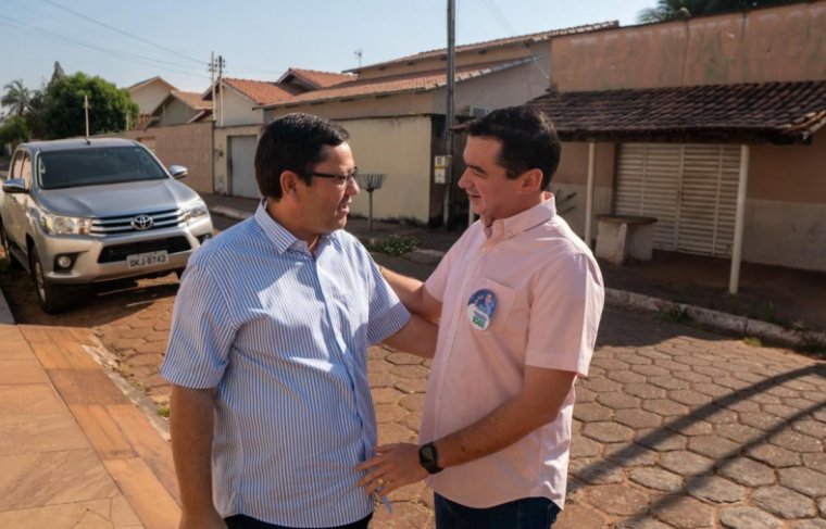 Alexandre Guimarães e o presidente da câmara de Guaraí vereador Gleydson Bueno Foto: Divulgação