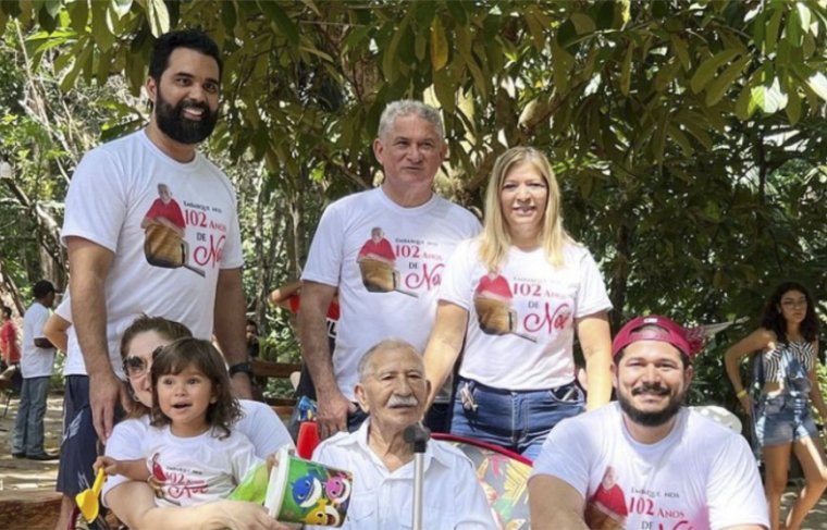 Antônia e Alberto Sousa Brito, Etienne, Daniel Elis, Diego e Noé Gonçalves Lessa - Foto: Reprodução 