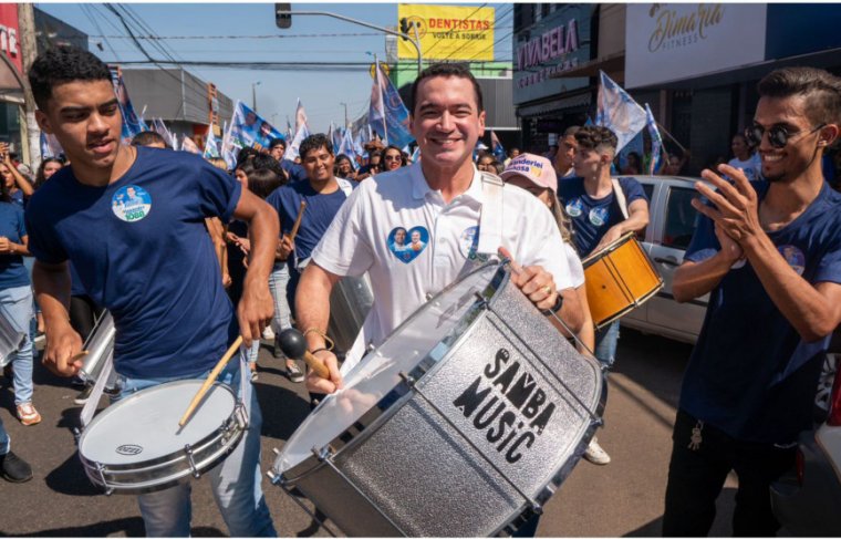 Alexandre Guimarães caminha com a juventude Foto: Divulgação