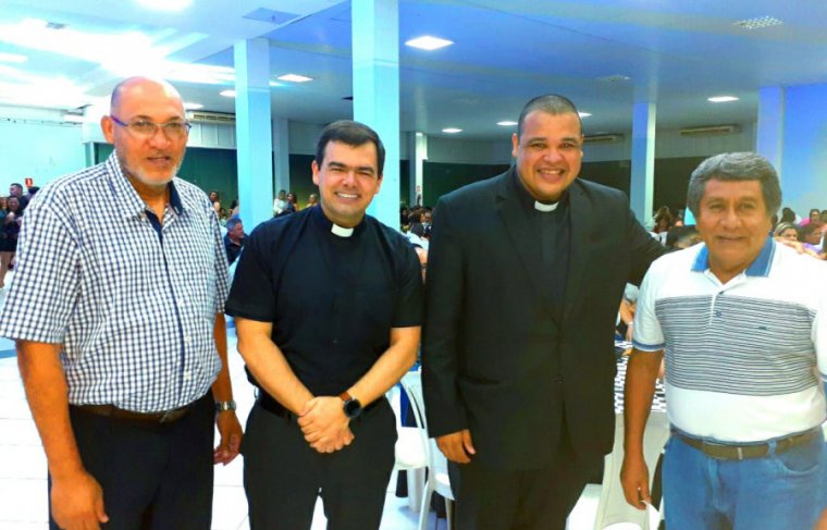 Comunidade Religiosa:  Pe. Miguel Duarte, Pe. Bruno Rodrigues, Pe. Valmir Andrade e Pe. Tadeu Costa 