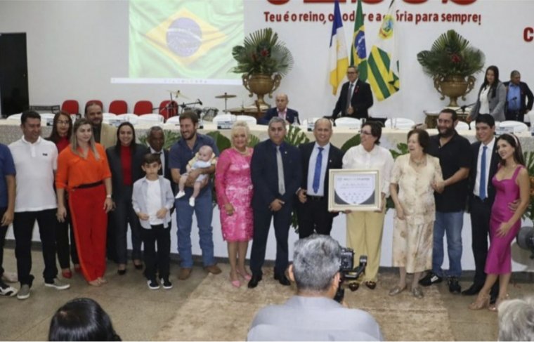 Sessão Solene de Entrega de Títulos de Paraíso do Tocantins 