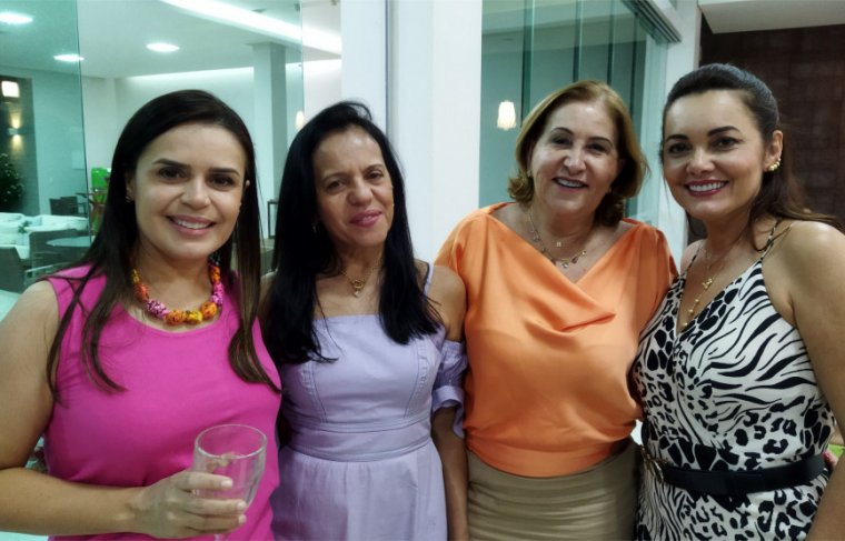 Fernanda Godinho (esq. p/ dir.) Ana Benícia, Salvina Mocó e Rosalba Quinta Foto: Cícera Maria