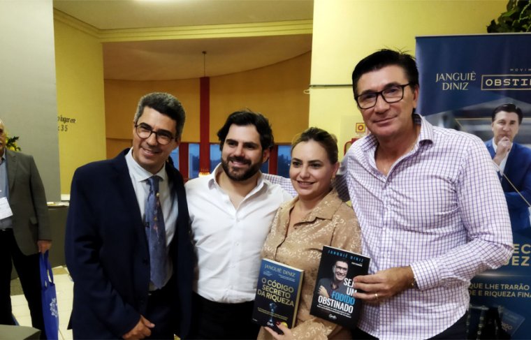 Fernanda, Élder Feltrim, Samuel Pereira e Janguiê Diniz (dir.)    