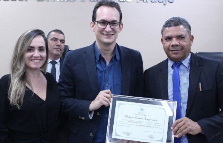 Vereador Edimar Leandro, Secretário Municipal de Planejamento, Meio Ambiente, Ciência e Tecnologia, Frederico Minharro Prado com a mulher Samara Prado. Foto: Reprodução 