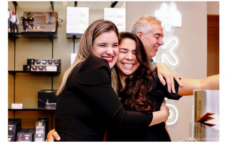 Paula Cintra e Natália Lemos Divulgação 