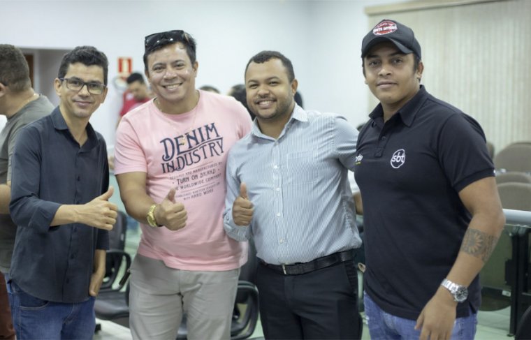 Lucas Rodrigues (esq. p/ dir.), Claudiel Santos (suplente de vereador), Wallison Silva e Fernando Sousa Foto: Lennon Matos p/ CCMNC