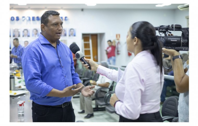 Com imagens de Renard Martins, Keilla Oliver entrevista o vereador Geraldo Silva para o Balanço Geral da TV Record do Vanderlan Gomes Foto: Lennon Matos p/ CCMNC