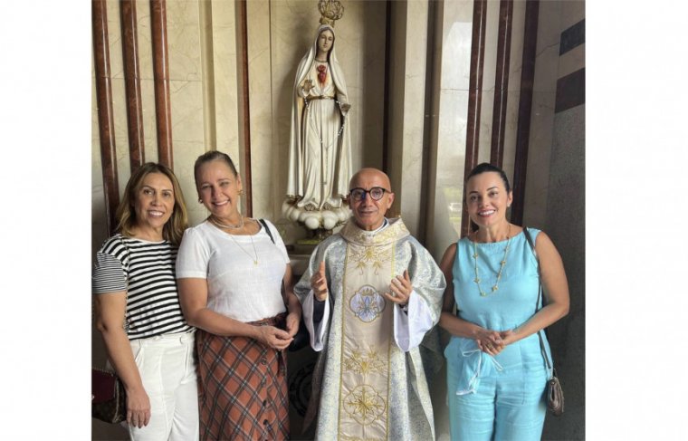 Rosalba Quinta, Vânia Leal, Cleunice Roriz e padre Erasmo Silva Santos 