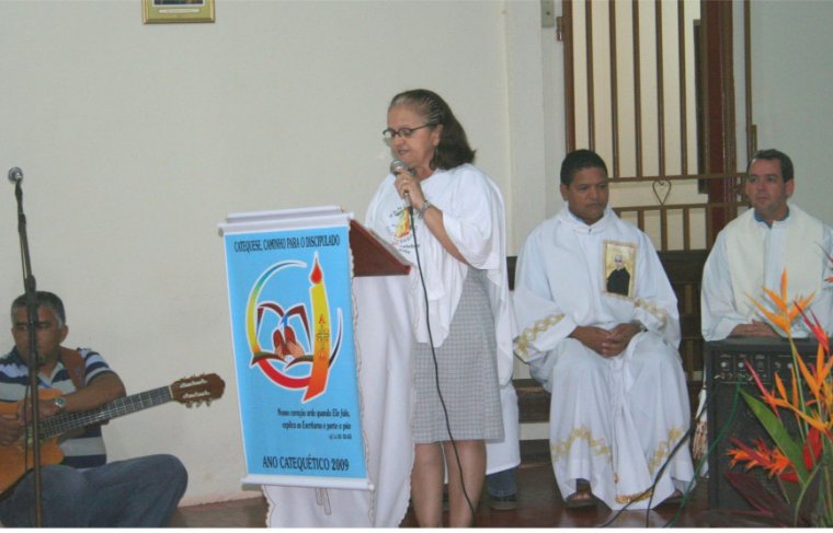 Missa de acolhida ao bispo de Tocantinópolis em 22 de maio de 2009 Foto: Cícera Maria  