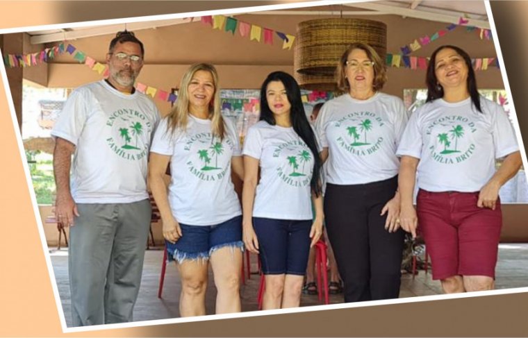 Encontro da Família Brito - Casados com um Brito: Anderson/Joelma, Antônia/Alberto, Ivoneide, Heliamar/Osvaldo e Edilaine/Oséias - Foto: Álbum de Família // Arte: Cícera Maria