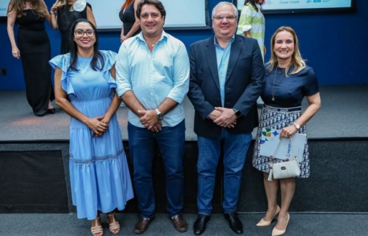 A secretária da Mulher do Estado, Berenice Barbosa,  deputado estadual Eduardo Fortes, Oswaldo e Andréa Stival  