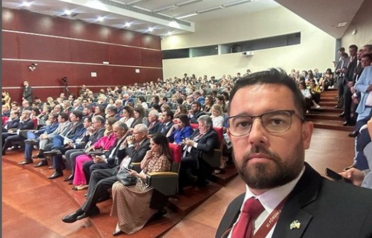 Selfie do secretário de Comunicação do Tocantins, Márcio Rocha 